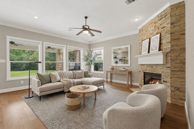 18415 Windsor Lakes Drive, Houston, TX 77094