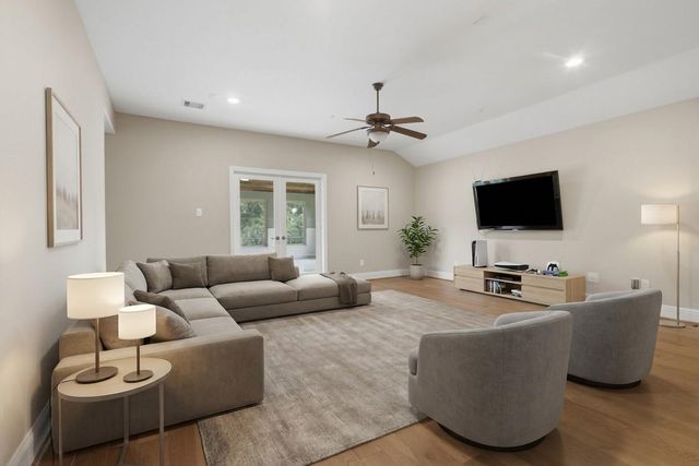 18415 Windsor Lakes Drive, Houston, TX 77094