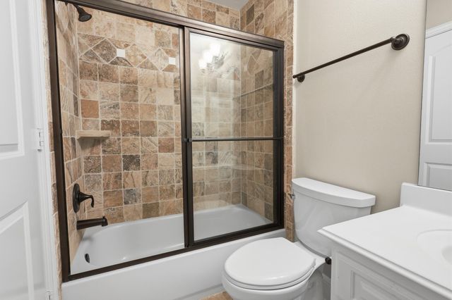 18415 Windsor Lakes Drive, Houston, TX 77094