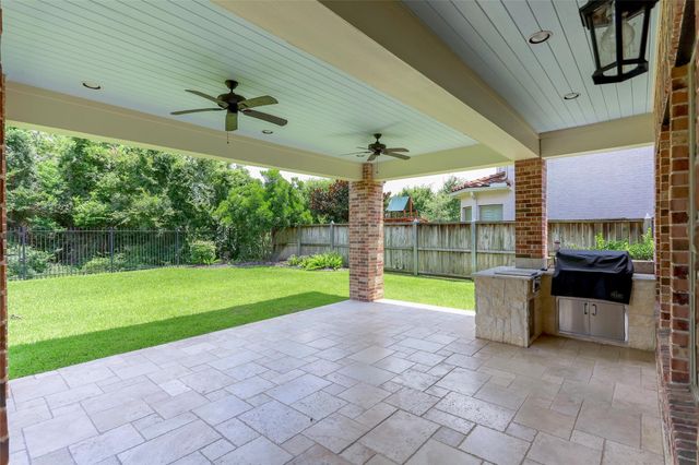 18415 Windsor Lakes Drive, Houston, TX 77094