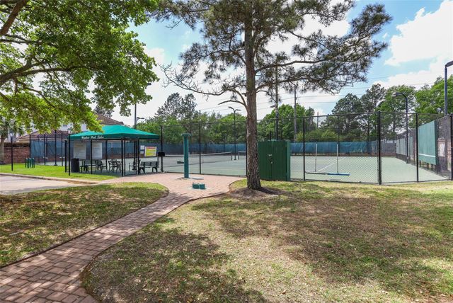 18415 Windsor Lakes Drive, Houston, TX 77094