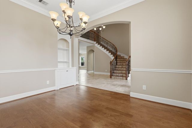 18415 Windsor Lakes Drive, Houston, TX 77094