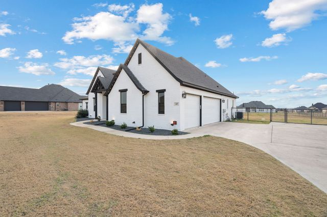 405 Venadito Drive, Godley, TX 76044