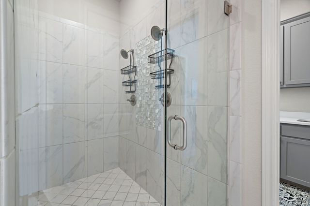 405 Venadito Drive, Godley, TX 76044