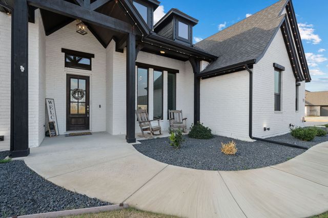 405 Venadito Drive, Godley, TX 76044