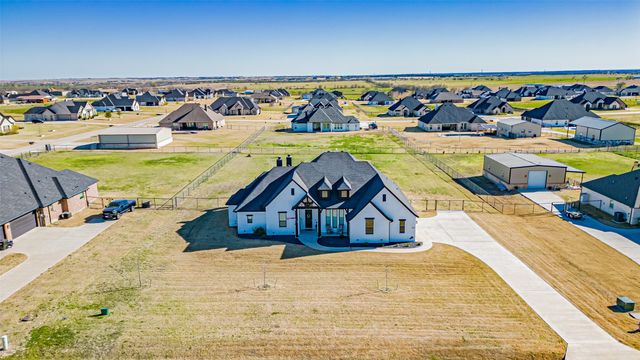 405 Venadito Drive, Godley, TX 76044