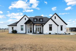 405 Venadito Drive, Godley, TX 76044