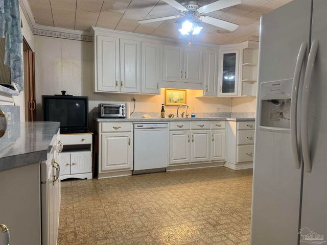 7880 Gregg Rd, Pensacola, FL 32514