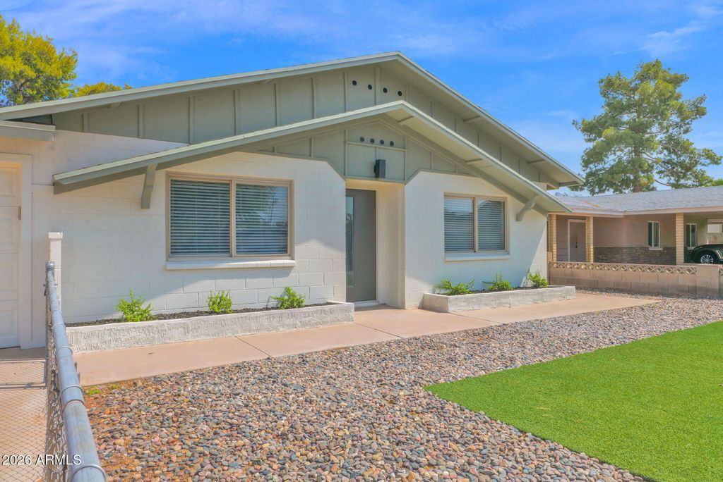 2224 E SANDRA Terrace, Phoenix, AZ 85022 — exterior