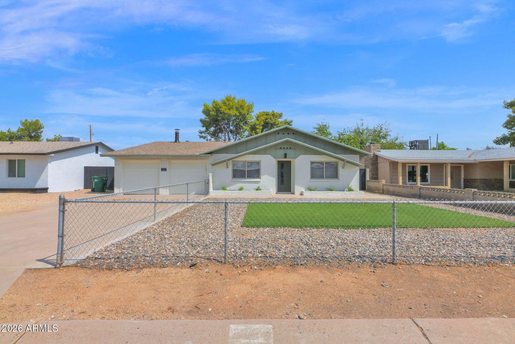 2224 E SANDRA Terrace, Phoenix, AZ 85022 — photo 2
