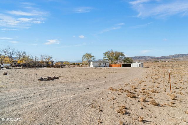 4915 Cheyenne Trail, Stagecoach, NV 89429