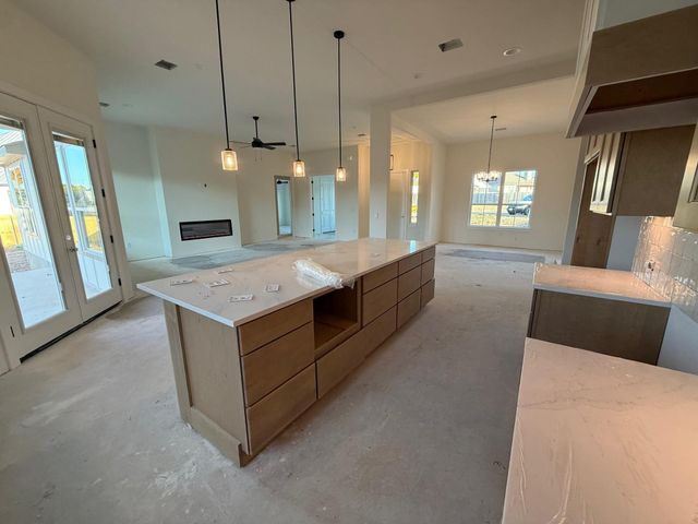 406 Hogans Place PL, Meadowlakes, TX 78654