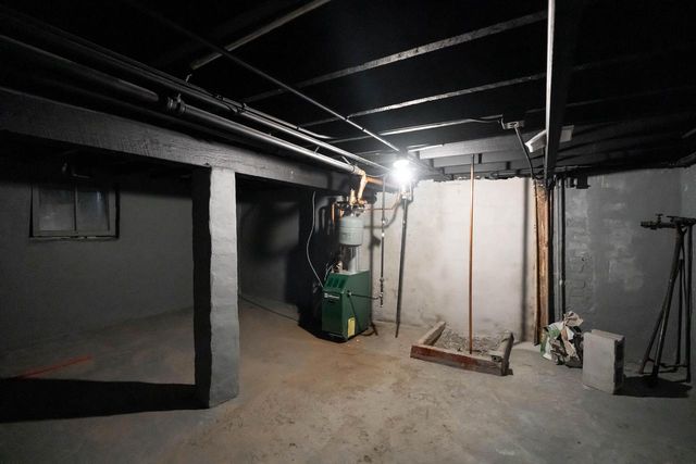 2239 S 11th STREET, Milwaukee, WI 53215