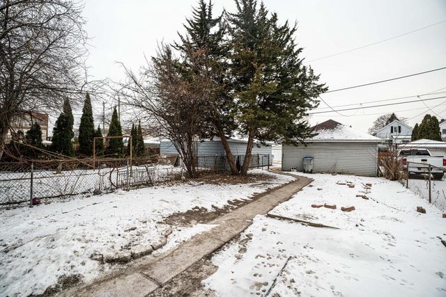 2239 S 11th STREET, Milwaukee, WI 53215