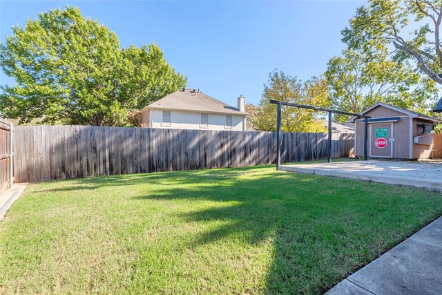 2123 Ridgecliff Drive, Keller, TX 76248