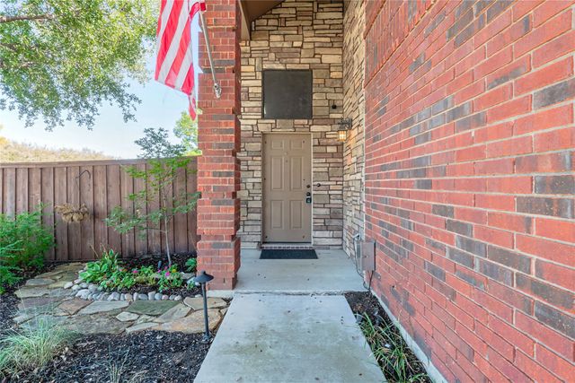 2123 Ridgecliff Drive, Keller, TX 76248