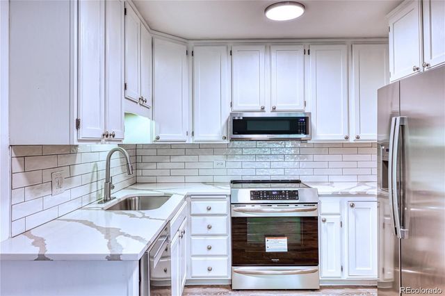 610 S Alton Way 2B, Denver, CO 80247