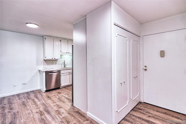 610 S Alton Way 2B, Denver, CO 80247