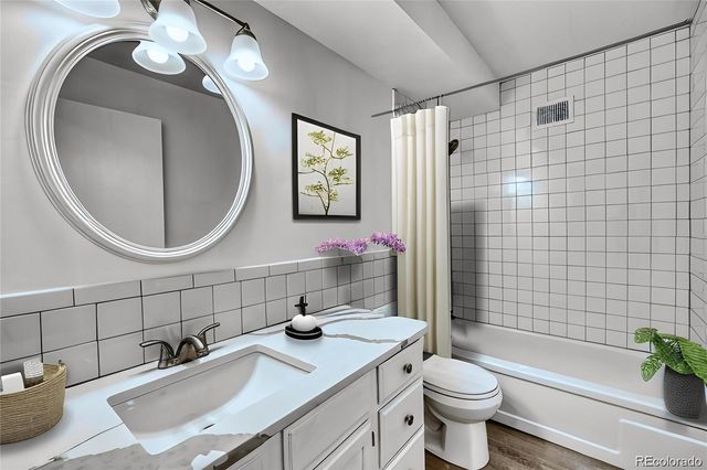 610 S Alton Way 2B, Denver, CO 80247