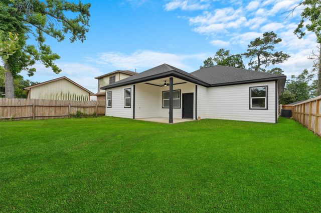 8233 Sterlingshire Street, Houston, TX 77078