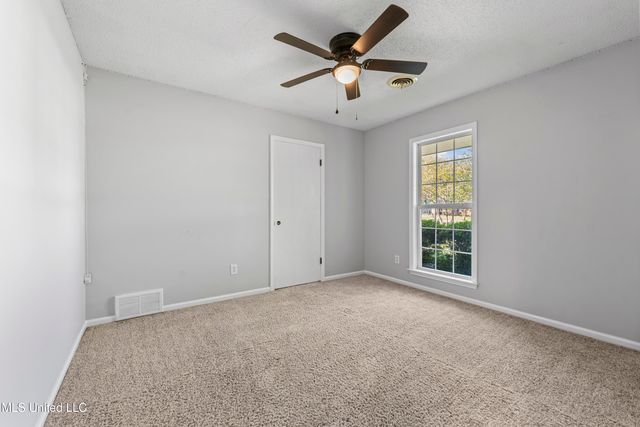 7572 Lone Oak Cove, Southaven, MS 38671