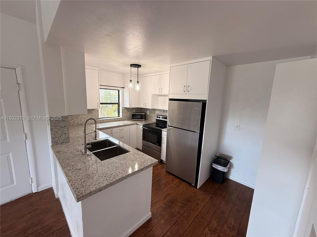 3961 NW 87th Ave 3961, Sunrise, FL 33351