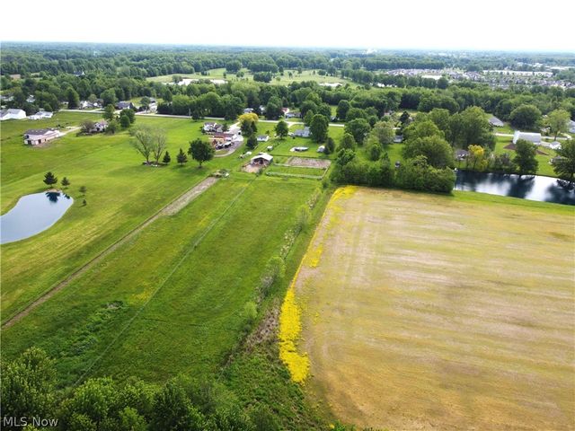 11690 Island Road, Grafton, OH 44044
