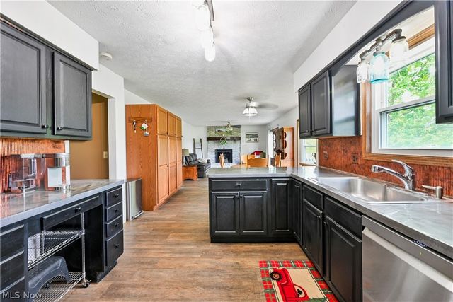 11690 Island Road, Grafton, OH 44044