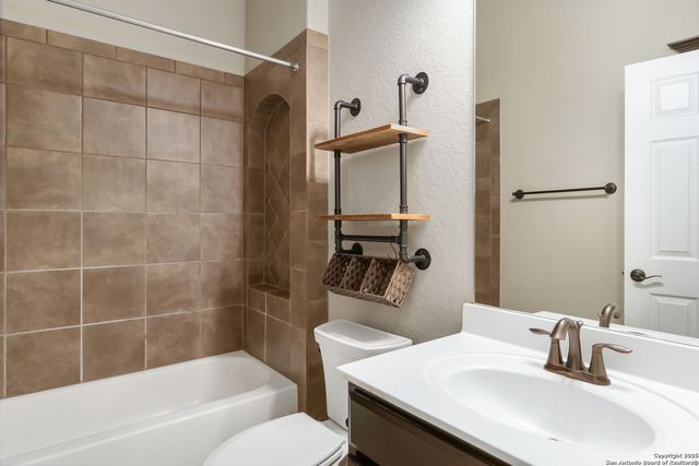 8803 Shady Mountain, San Antonio, TX 78254