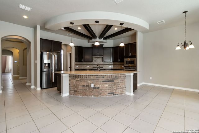 8803 Shady Mountain, San Antonio, TX 78254