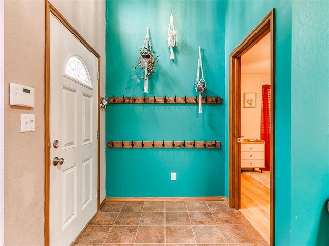 18200 Mayridge Drive, Newalla, OK 74857