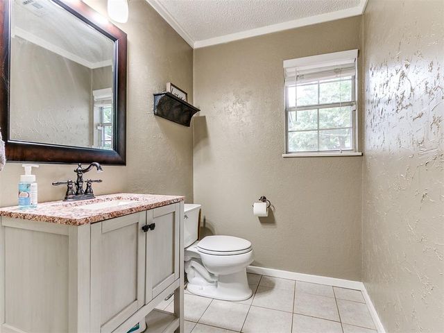 18200 Mayridge Drive, Newalla, OK 74857