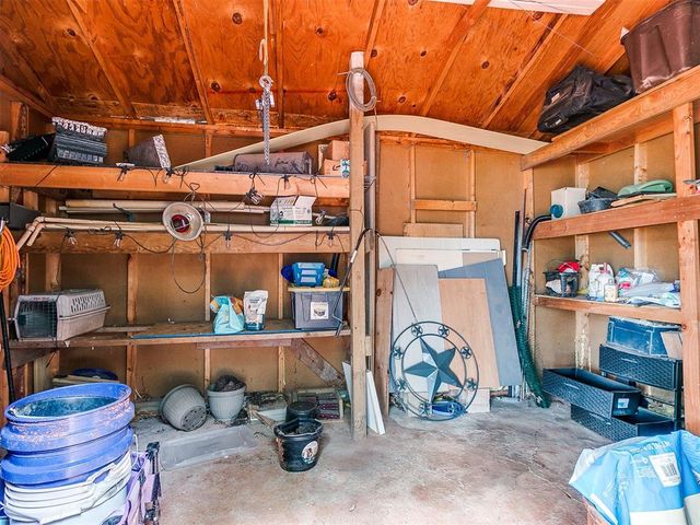18200 Mayridge Drive, Newalla, OK 74857