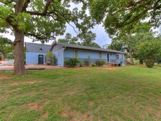 18200 Mayridge Drive, Newalla, OK 74857