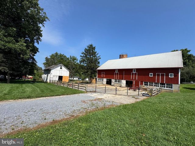 3683 MARIETTA AVE, Columbia, PA 17512