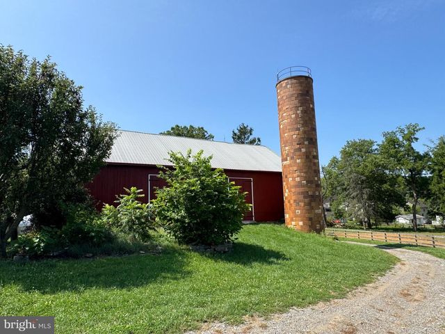 3683 MARIETTA AVE, Columbia, PA 17512
