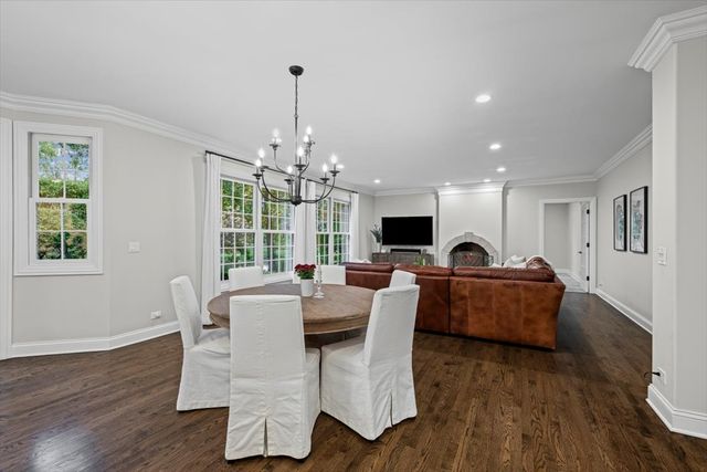 625 Leland Court, Lake Forest, IL 60045