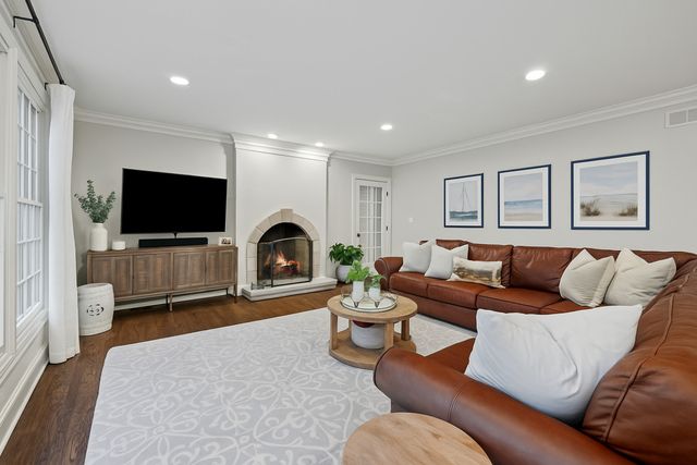 625 Leland Court, Lake Forest, IL 60045