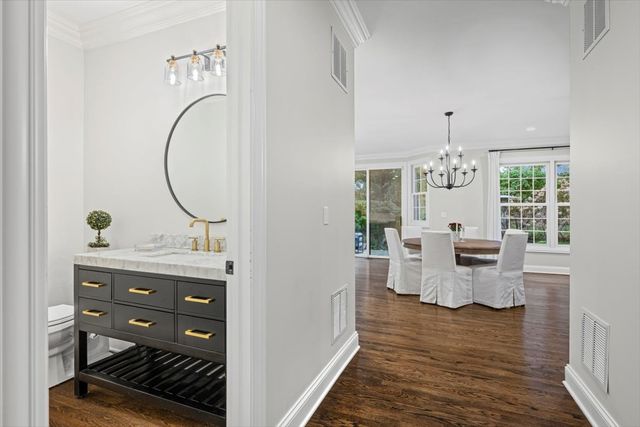 625 Leland Court, Lake Forest, IL 60045