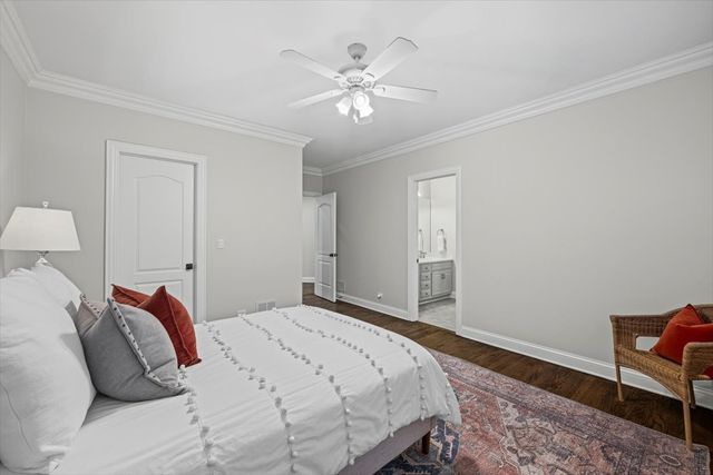 625 Leland Court, Lake Forest, IL 60045