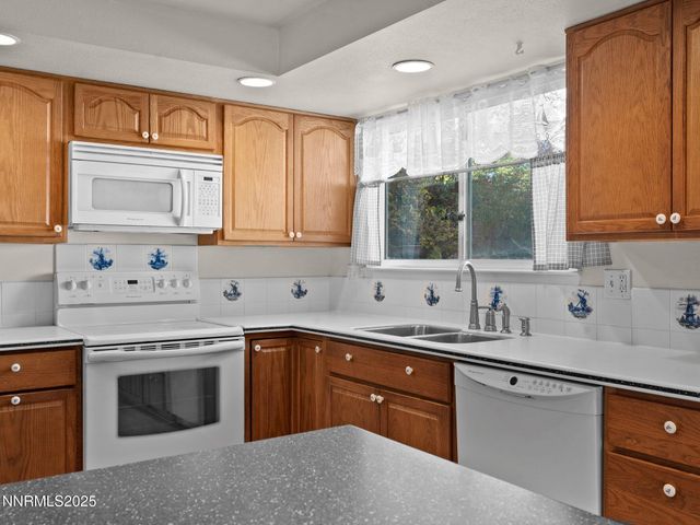 2541 Brentwood Drive, Carson City, NV 89701