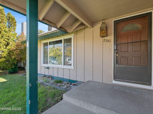 2541 Brentwood Drive, Carson City, NV 89701