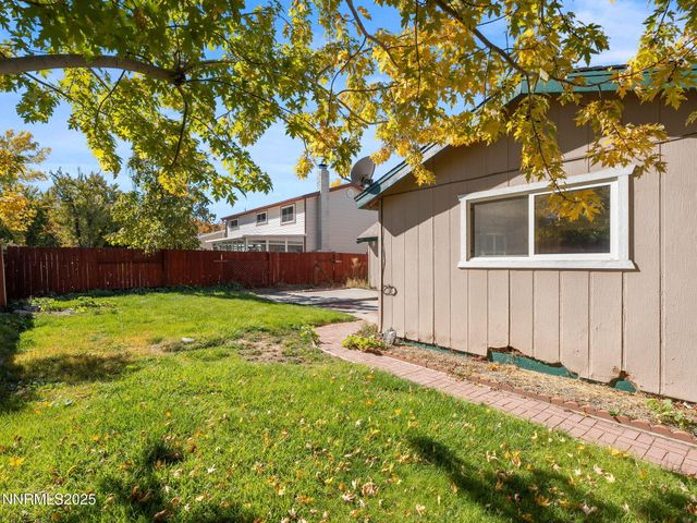 2541 Brentwood Drive, Carson City, NV 89701