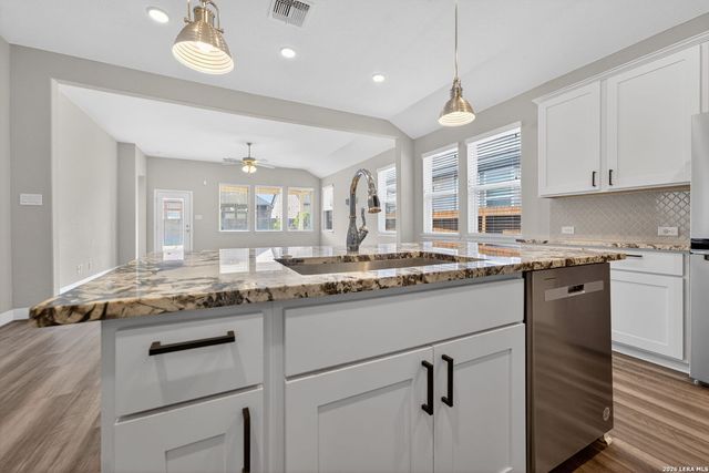 12142 Casparis, San Antonio, TX 78254