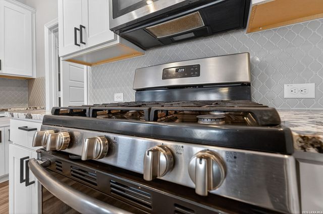 12142 Casparis, San Antonio, TX 78254