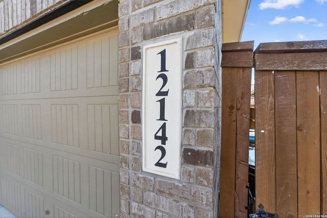 12142 Casparis, San Antonio, TX 78254