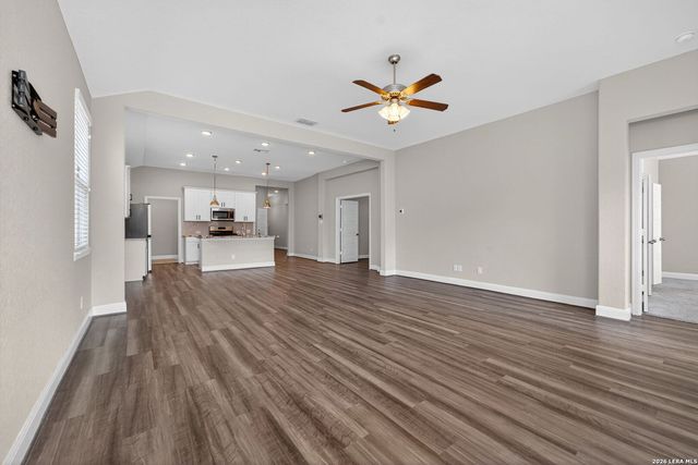 12142 Casparis, San Antonio, TX 78254