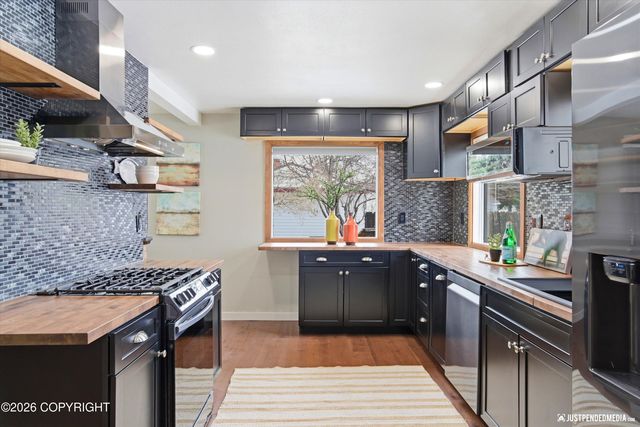 2304 McKinley Avenue, Anchorage, AK 99517