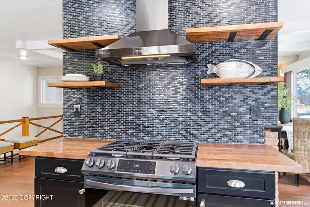 2304 McKinley Avenue, Anchorage, AK 99517