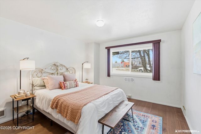 2304 McKinley Avenue, Anchorage, AK 99517